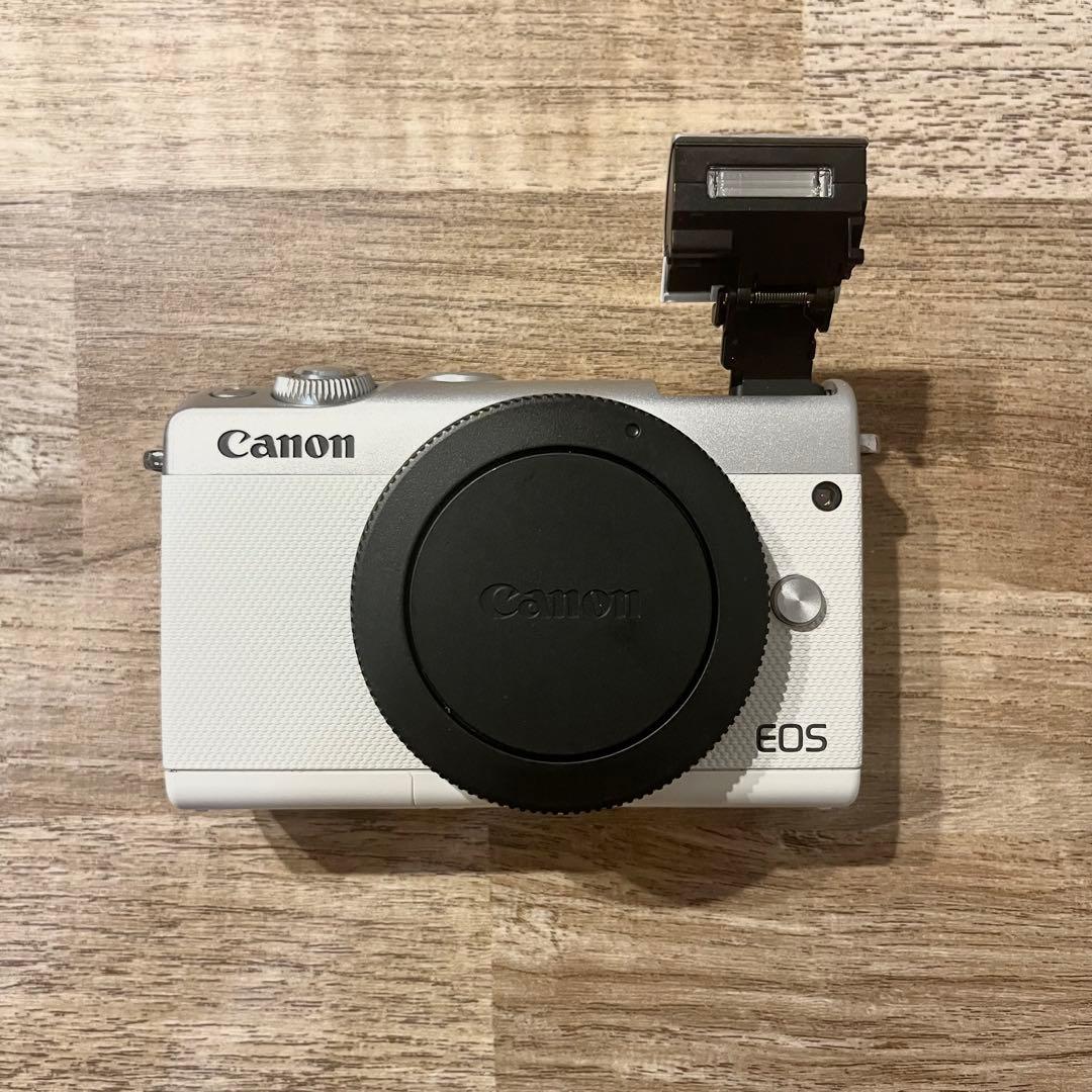 値下げ⭐️【Canon】EOS M100　ダブルレンズキット　ホワイト
