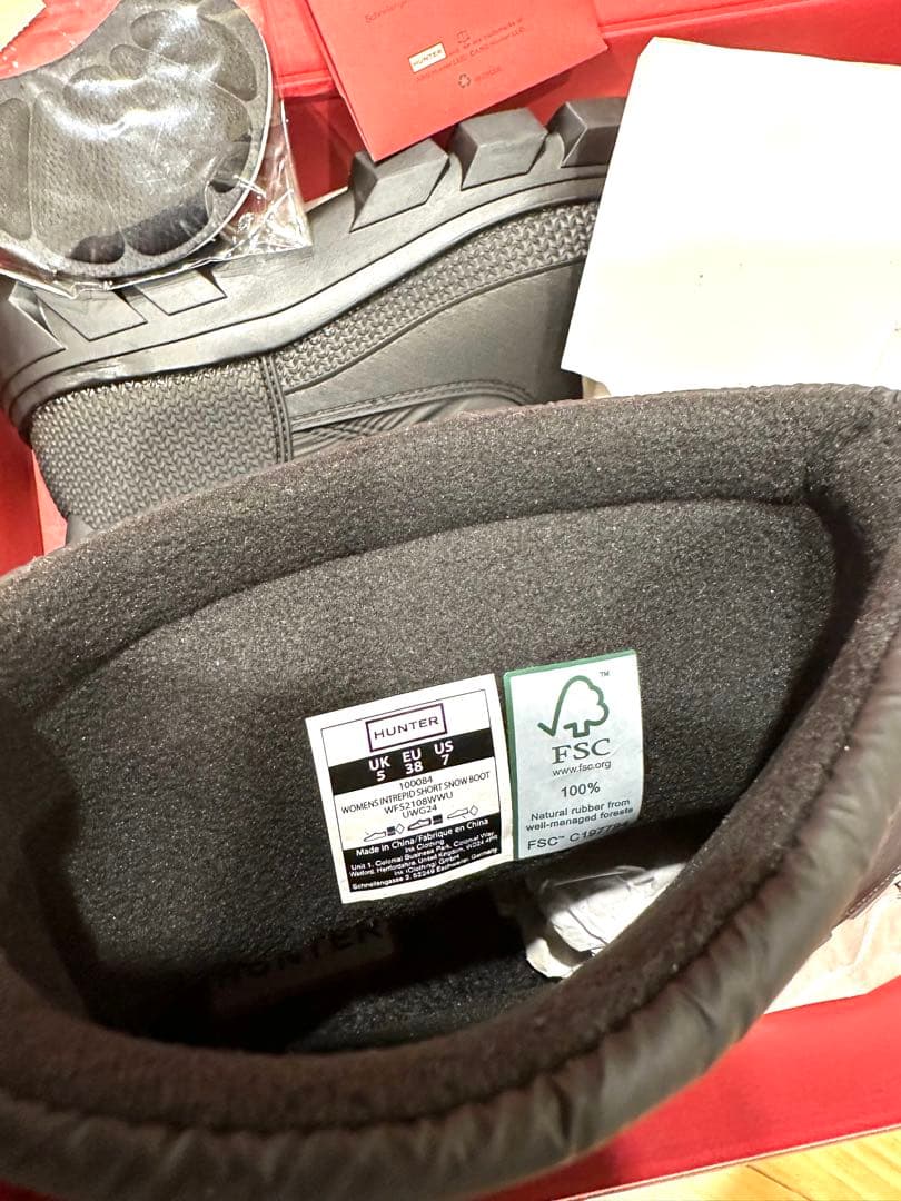 超人気 新品　HUNTER スノーブーツ ショート UK5 (24cm) 防寒