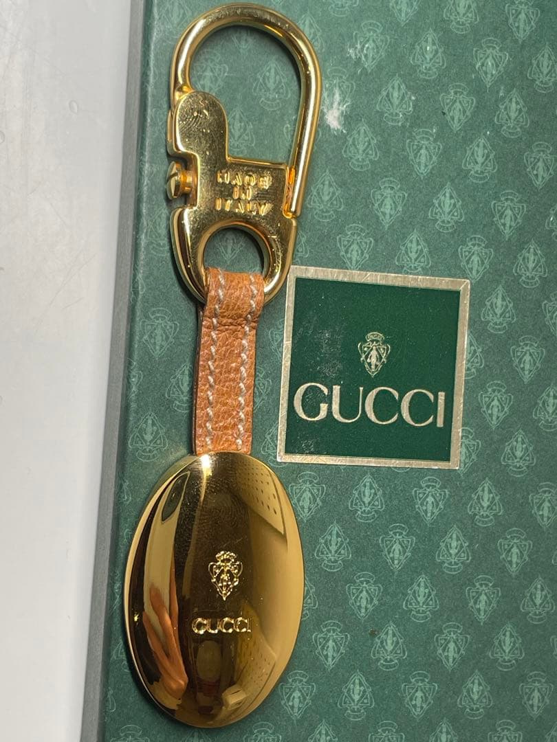 【新品未使用】GUCCI キーホルダー ゴールド金具 レトロ シェリーライン