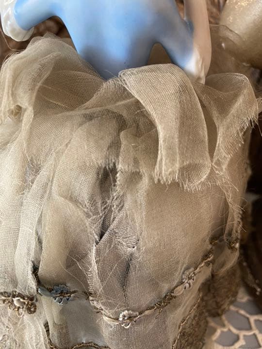 アンティークドール ポーセリンハーフドール ブドワールドール パウダーケース