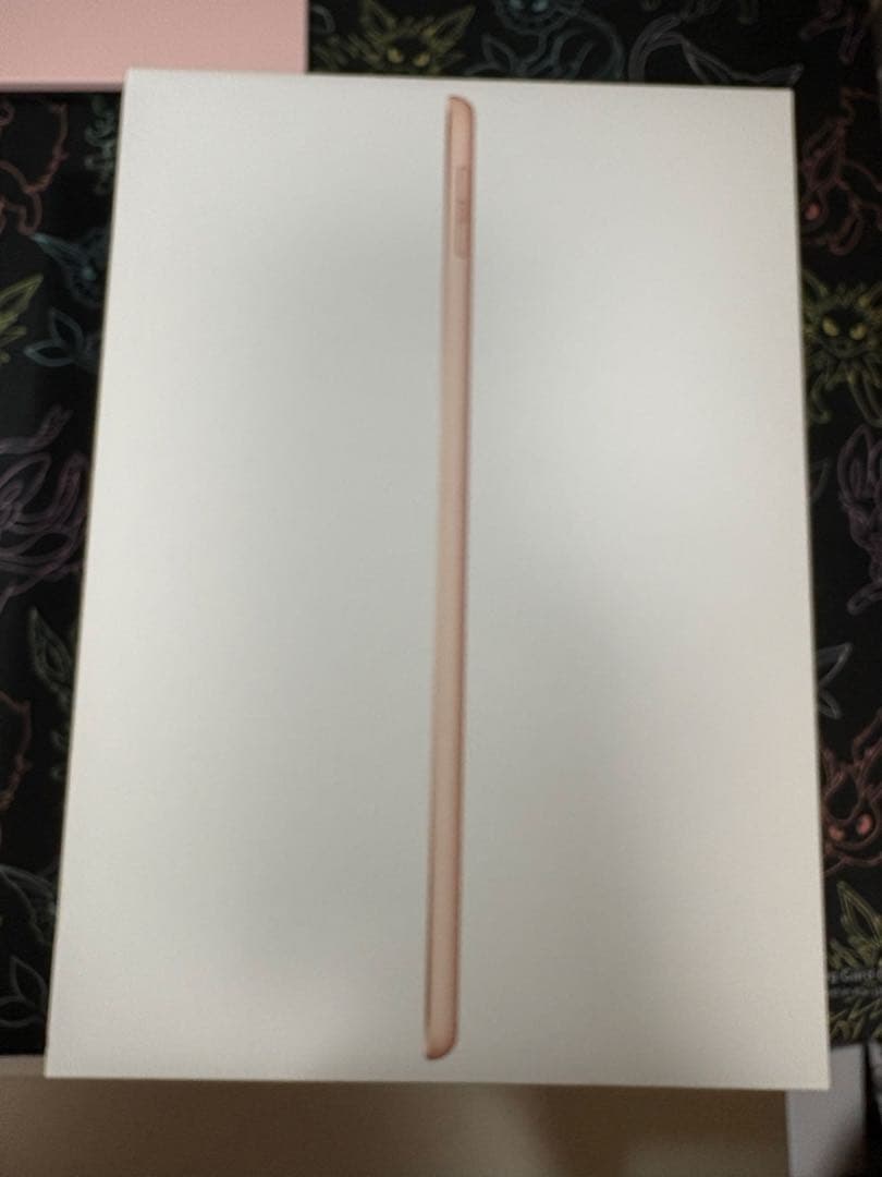 iPad 第6世代 ゴールド 32GB ケース付き