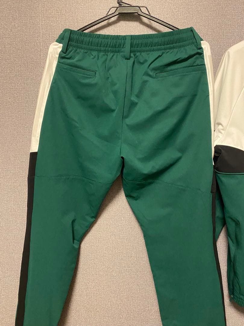 adidas グリーン ハーフジップジャケットとパンツセット