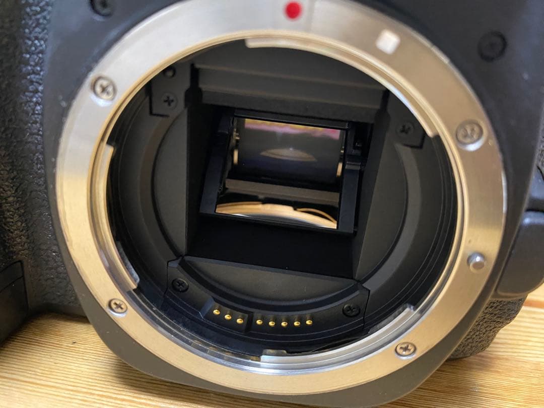 【美品】CanonEOS80D EF-S18-135 IS USM レンズキット