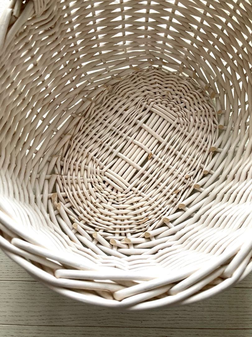 大型バスケット　かご　白　美品　未使用品　状態 良◎