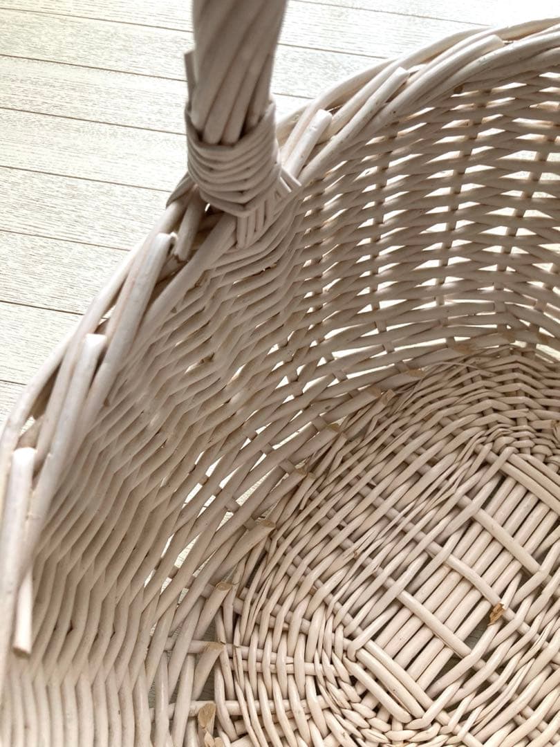 大型バスケット　かご　白　美品　未使用品　状態 良◎