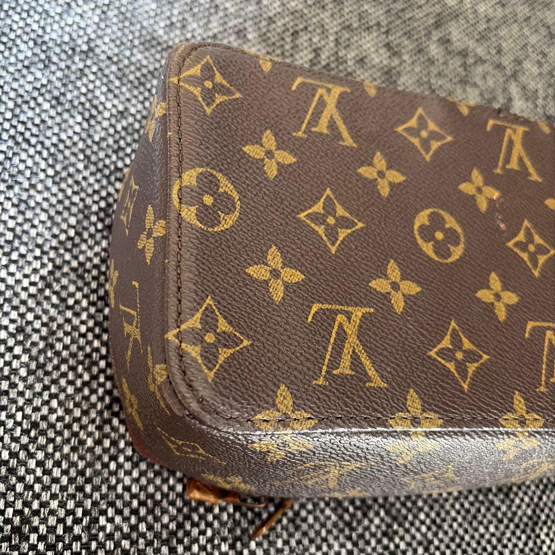 ルイヴィトンティッシュケース