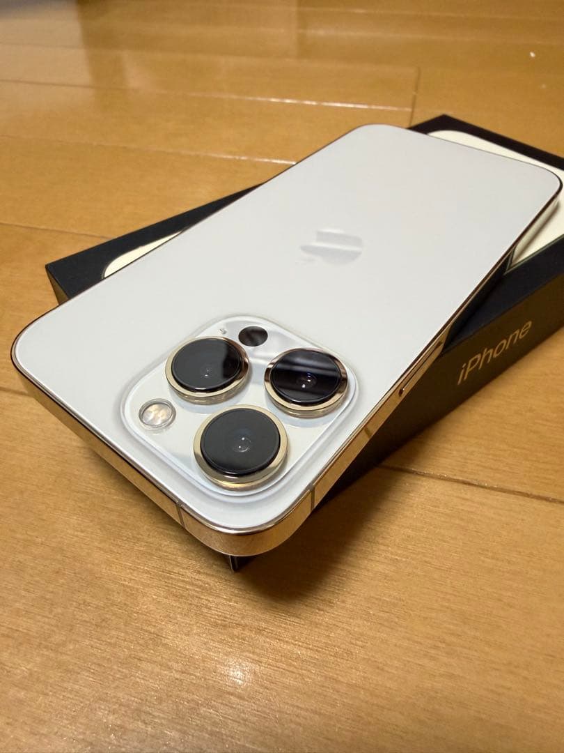 美品 未使用付属品完備Apple iPhone 13 Pro ゴールド