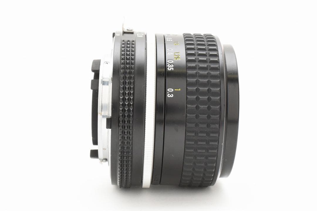 ●美しいボケ 単焦点　Nikon Ai NIKKOR 35mm F2.8