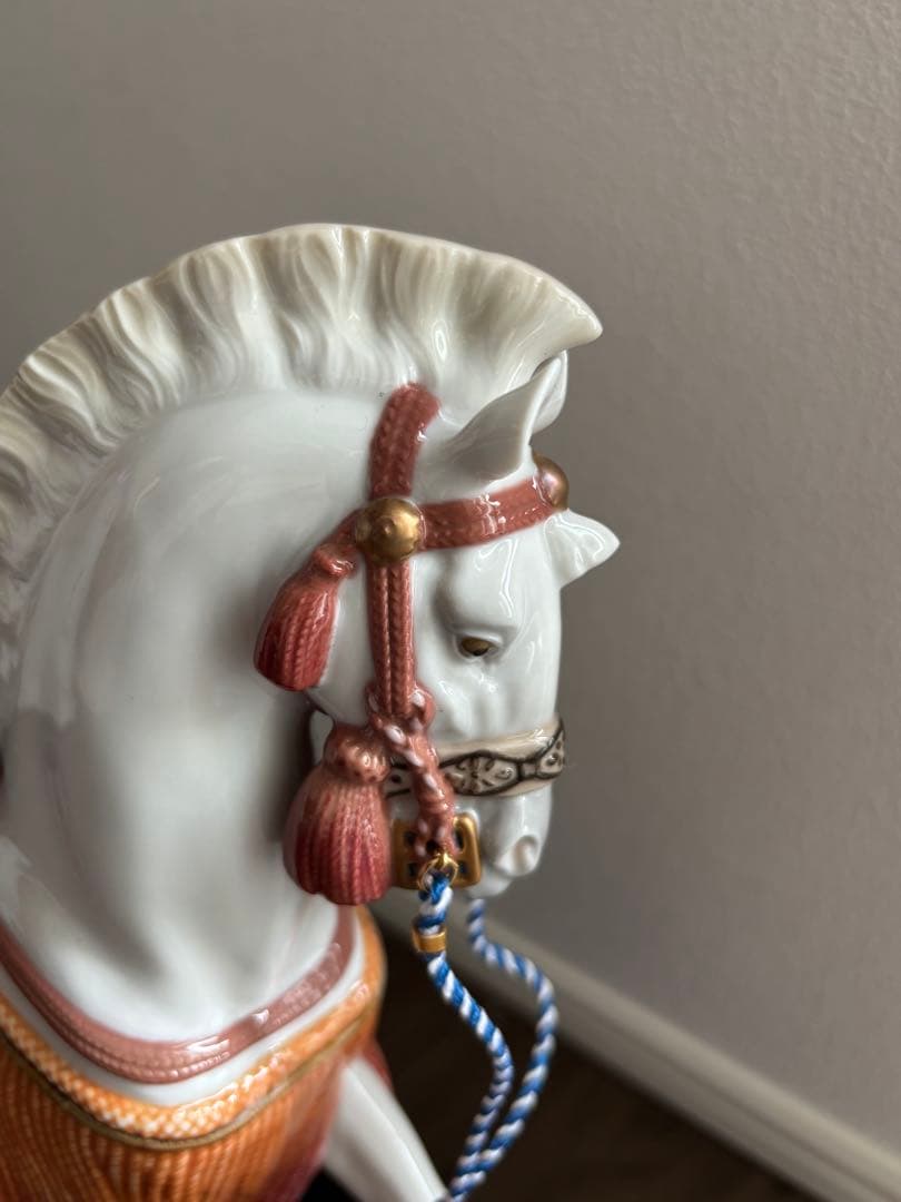 リヤドロ　希望の白馬　証明書有