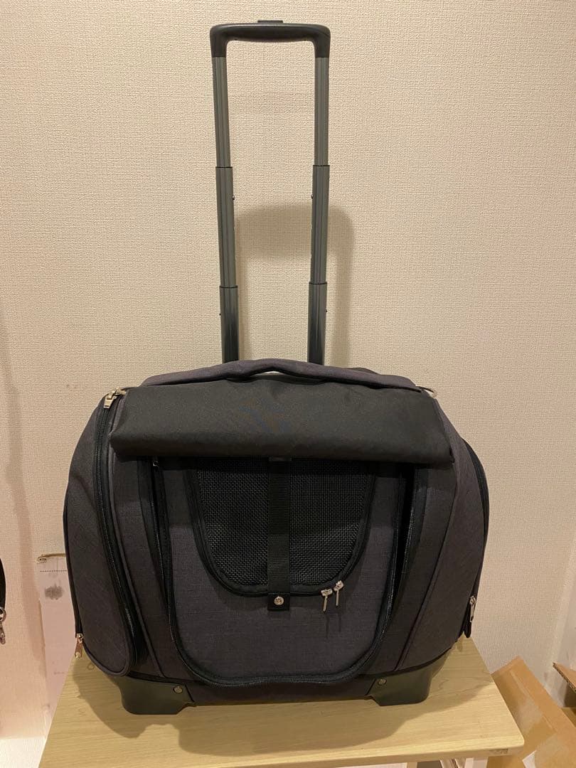 4wayぺットキャリー　キャリアミュナCS