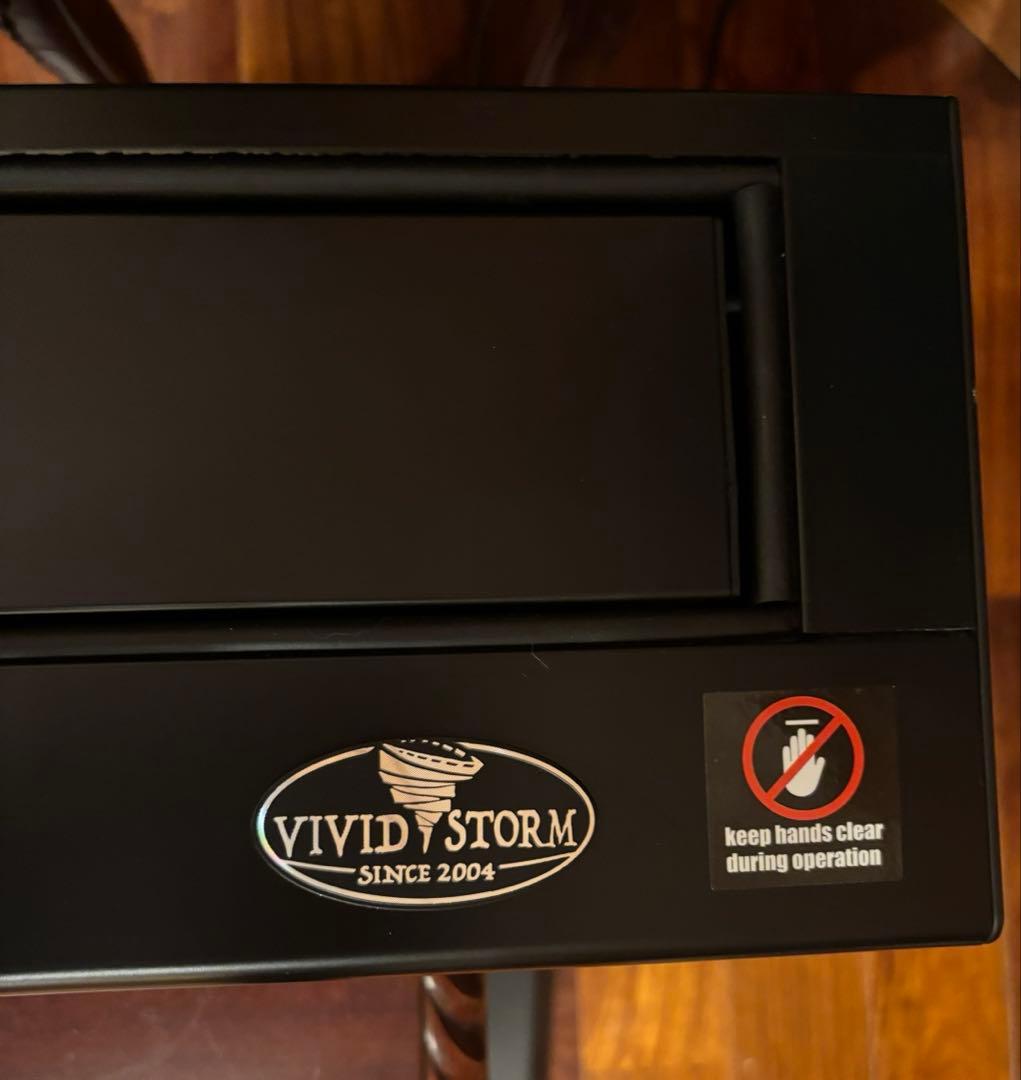 vivid storm 120インチスクリーン