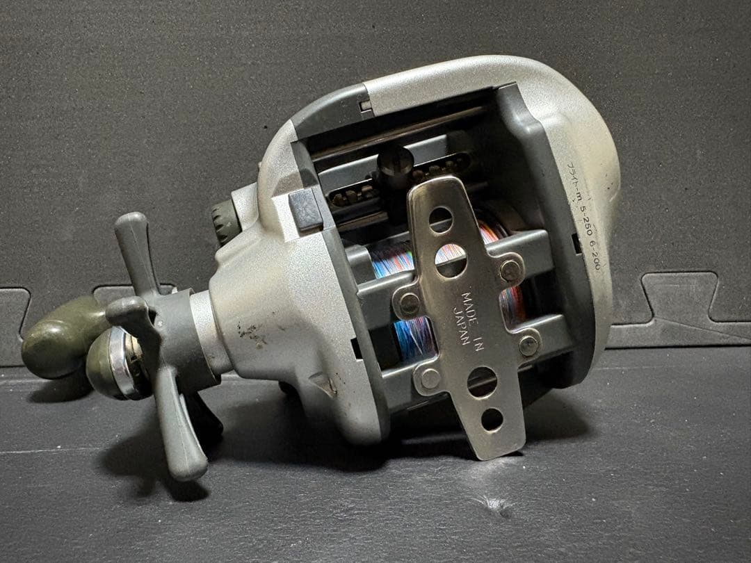 SUPER VATA SENSOR S 電動リール