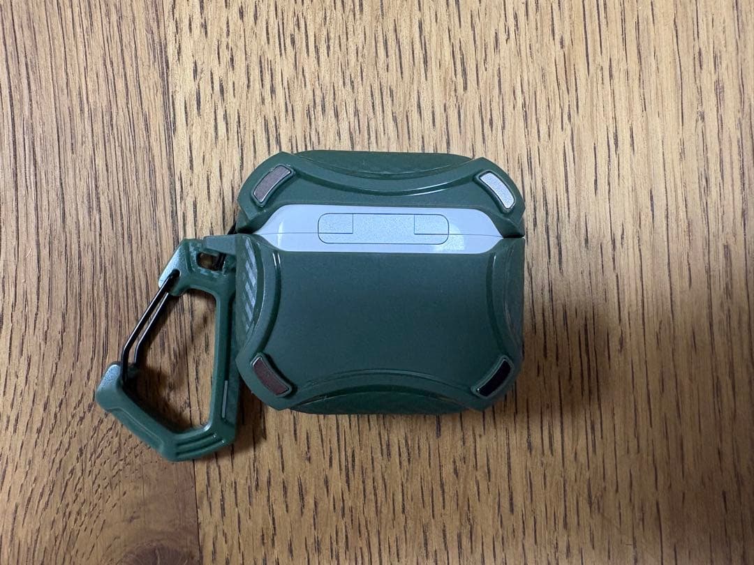 AirPods 4 ANC アクティブノイズキャンセリング搭載　中古品