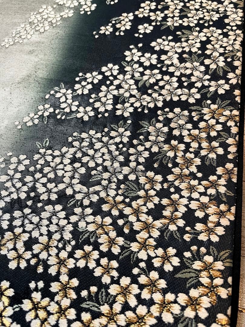 逸品＊正絹 六通柄袋帯 桜舞文様 金銀糸 バイカラー 引箔 美品