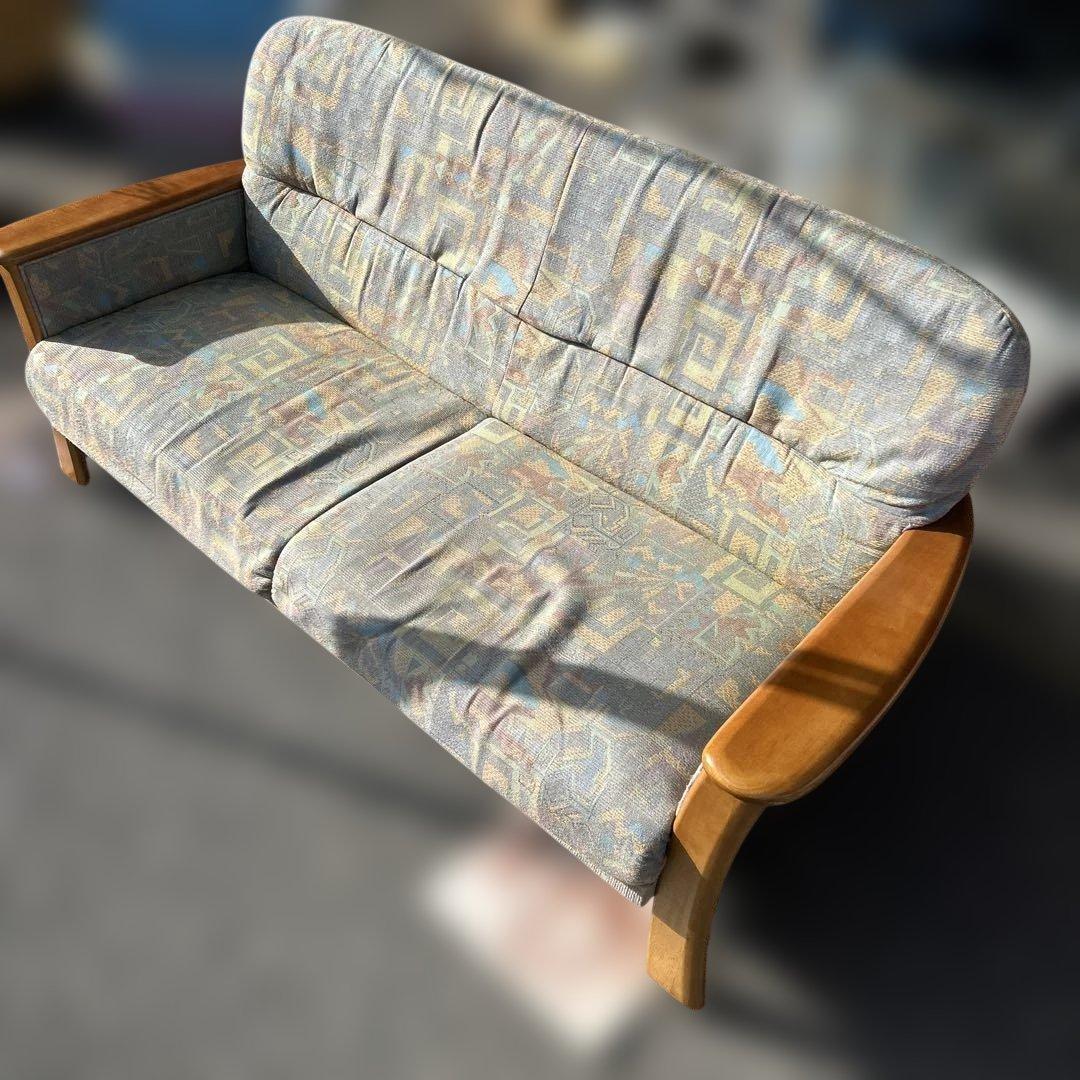 カリモク　2人掛けソファ