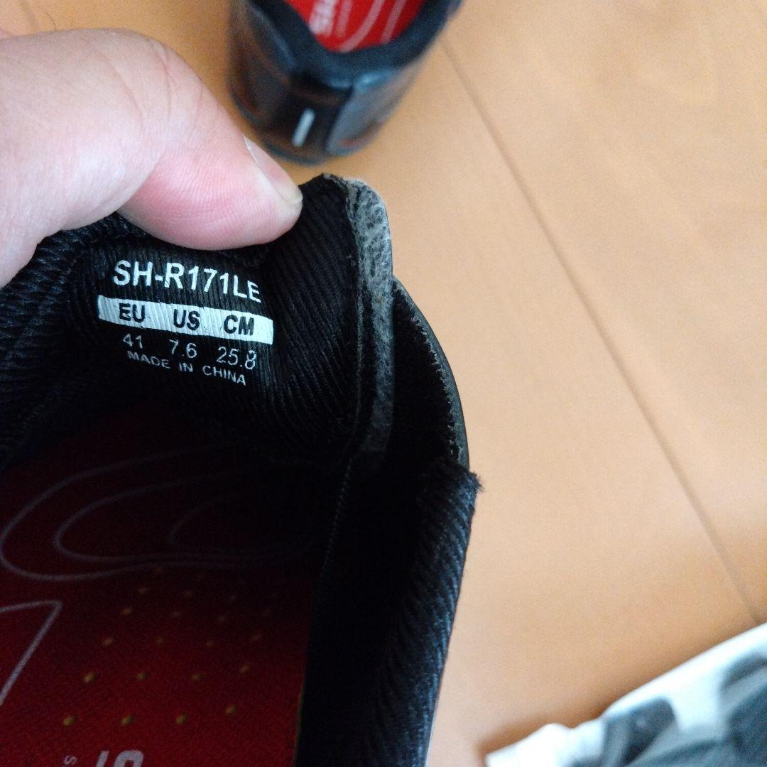 SHIMANO R1 ブラックロードシューズ クリートセット付き