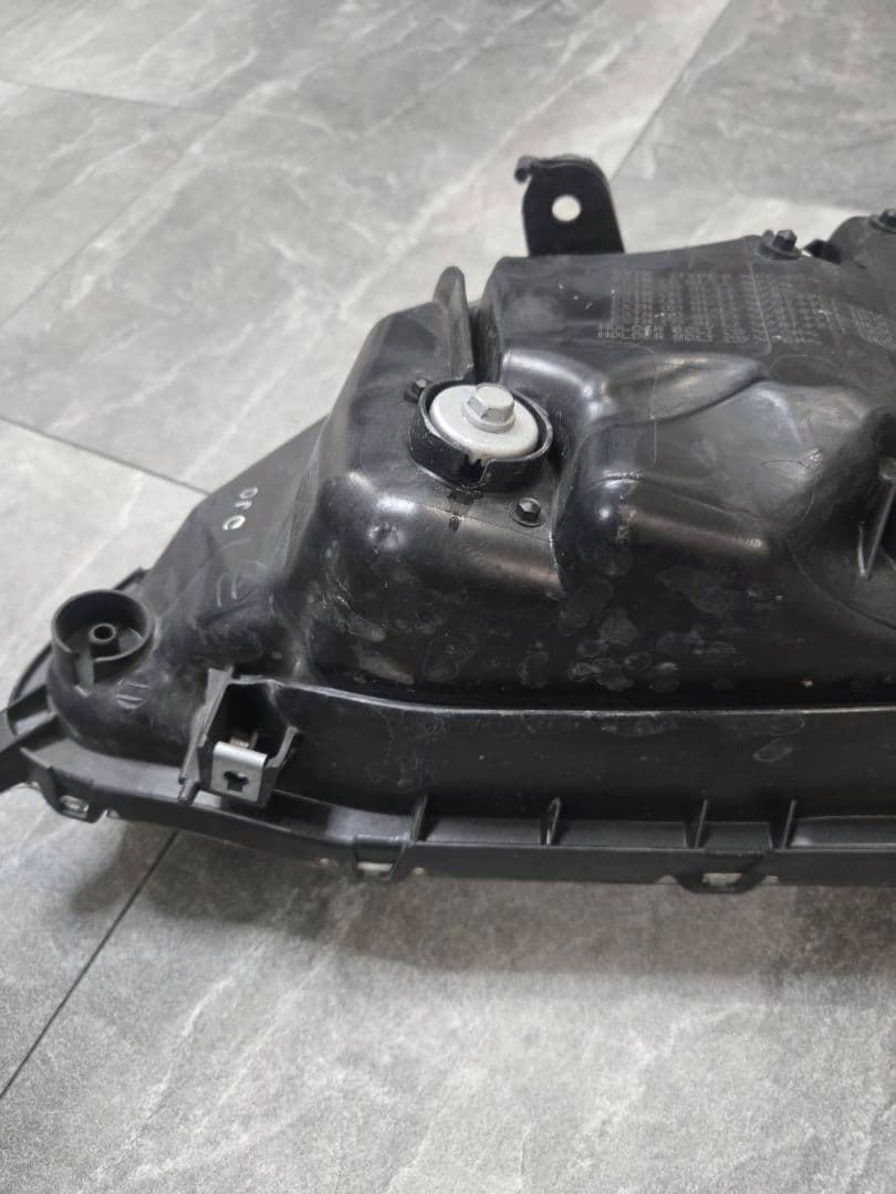 KC2　ホンダ　レジェンド　前期　ヘッドライト　運転席側