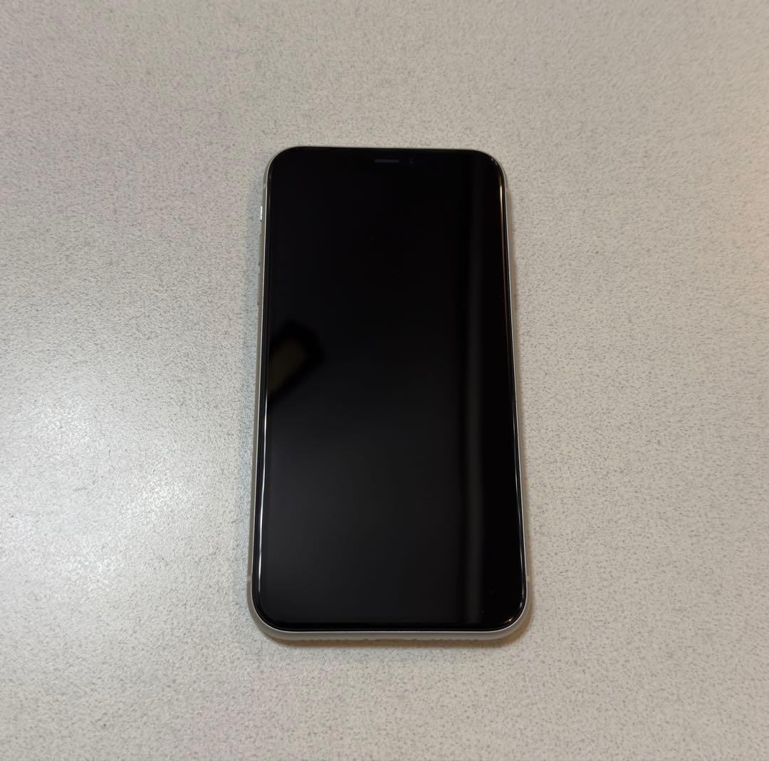 iPhone11 128GB ホワイト