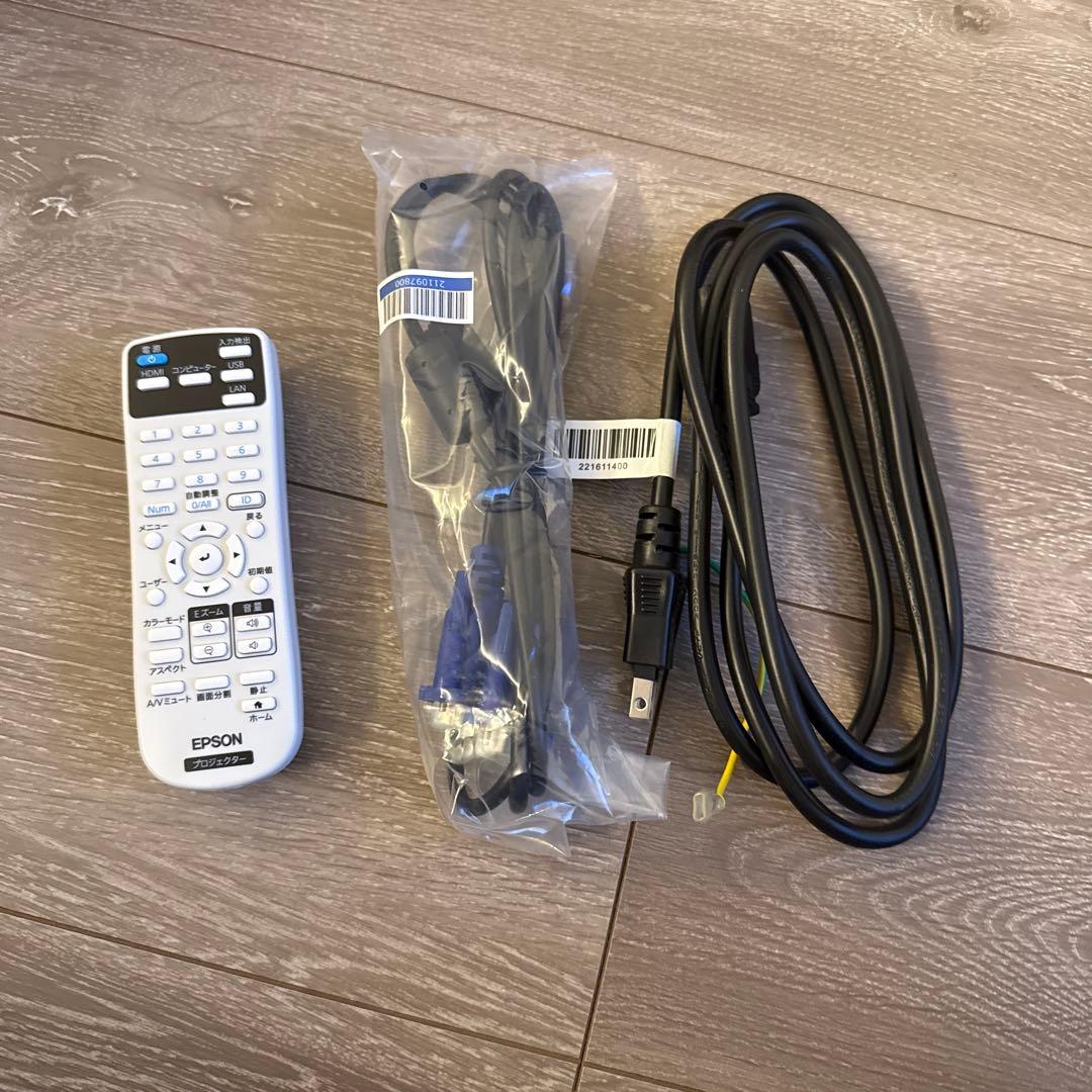 Epson EB-W06 プロジェクター本体