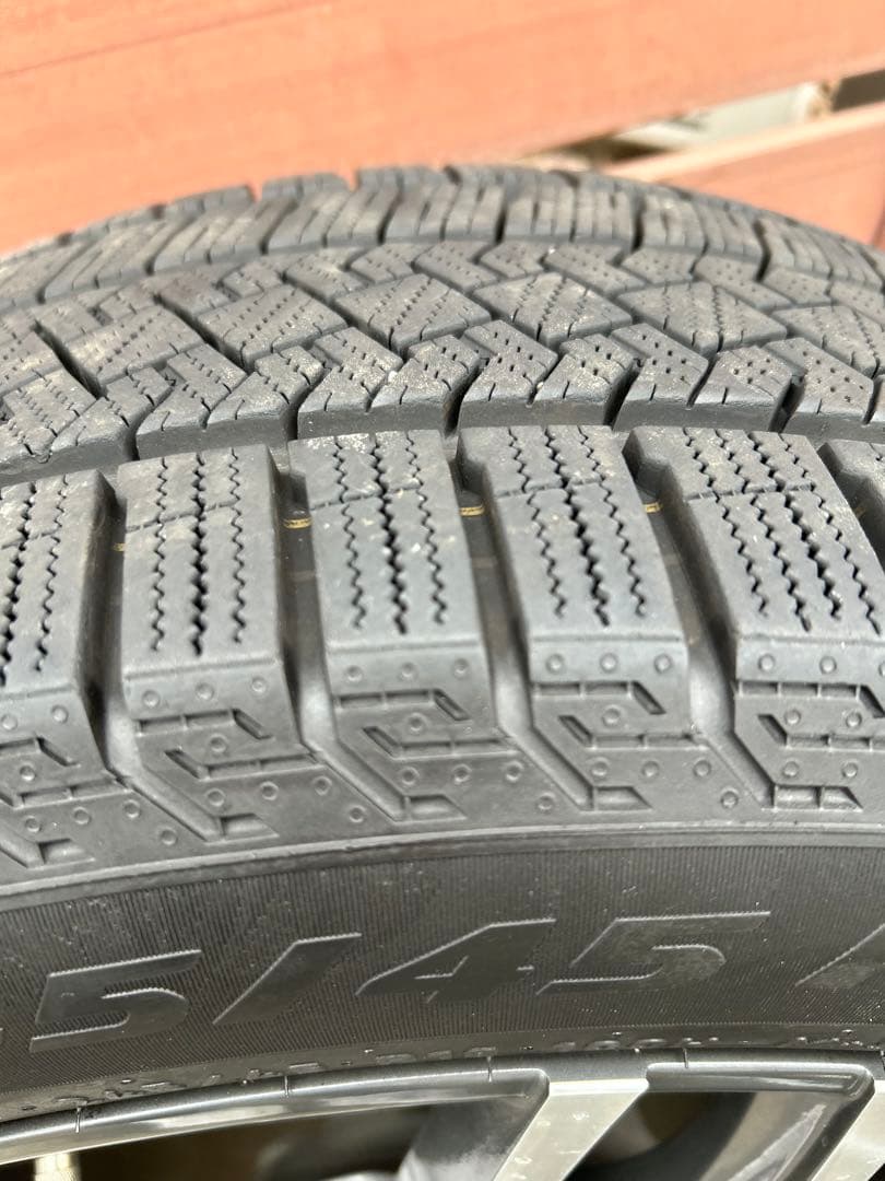 m*a様 BMW523iF11MAK 245/45 R18 Pirelliタイヤ