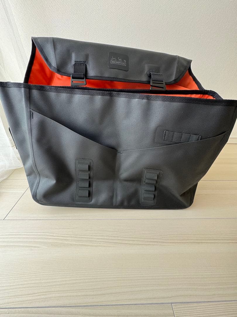 新品未使用　ブロンプトン　防水メッセンジャーバッグ