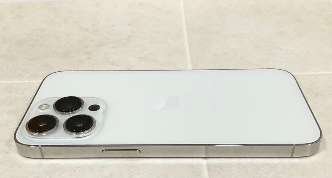 iPhone13pro 256GB SIMフリー　バッテリーの状態100%