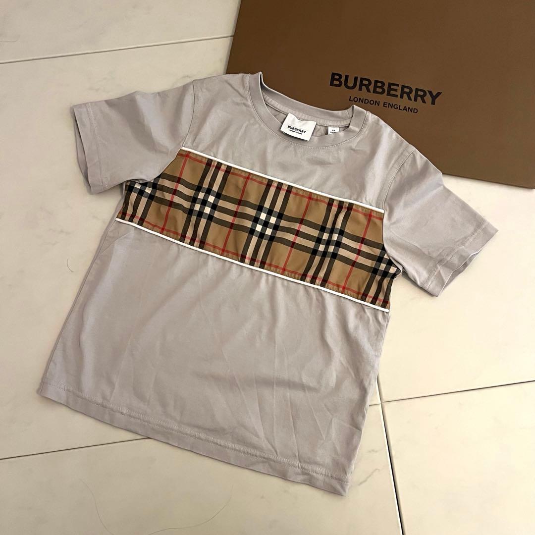 美品　Burberry Tシャツ　6y