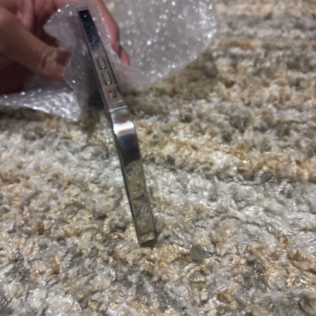 iPhone 12 pro 128G バッテリー76%