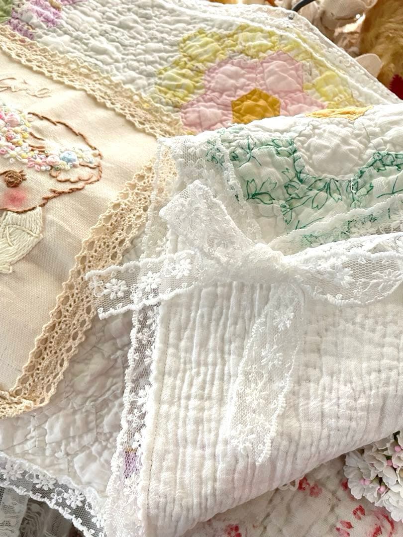 アンティークキルトロング＆ハンドメイド手刺繍ひつじちゃん·͜· ♡