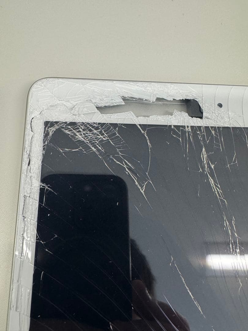 iPad第8世代 Wi-Fi 32GB シルバー　ジャンク品 016