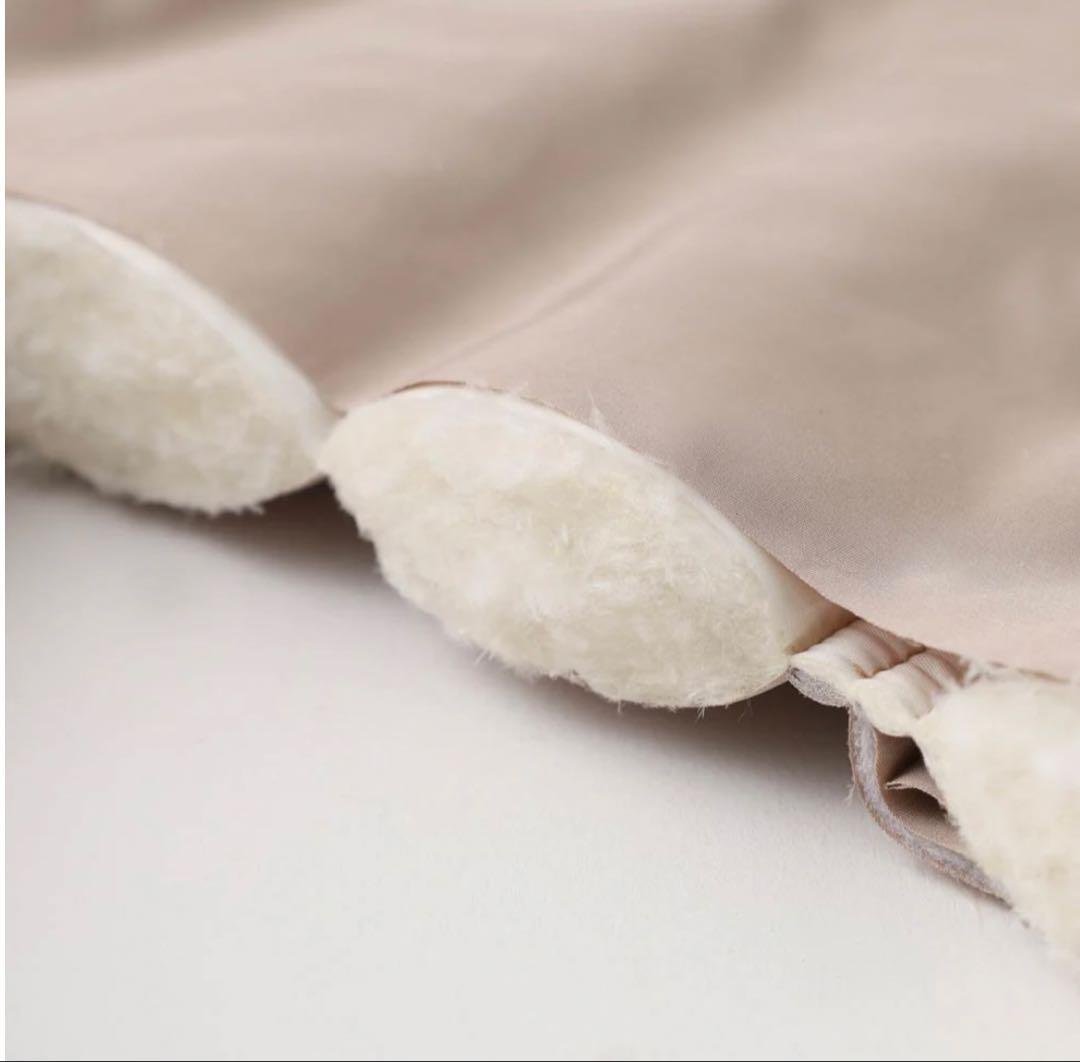 モンシェリ　ポケット付きフードダウンジャケット