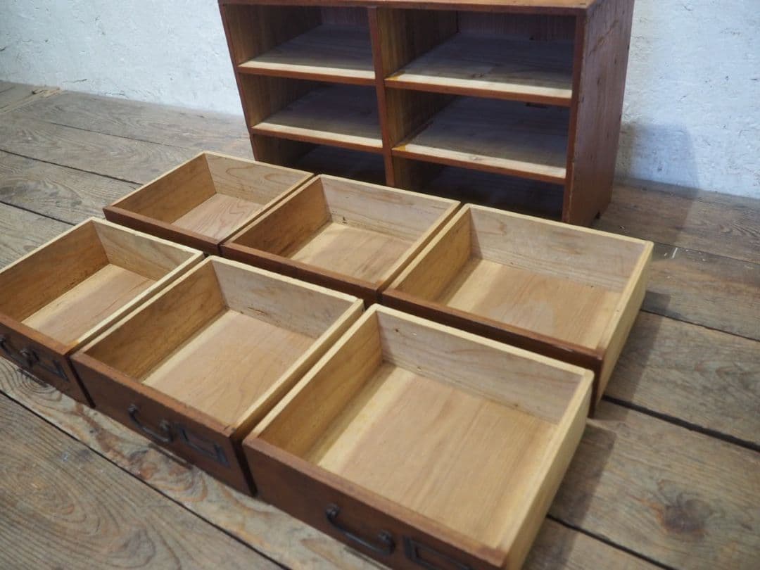 1263　アンティーク　引き出し6杯の収納棚　陳列台　ケース　チェスト　レトロ