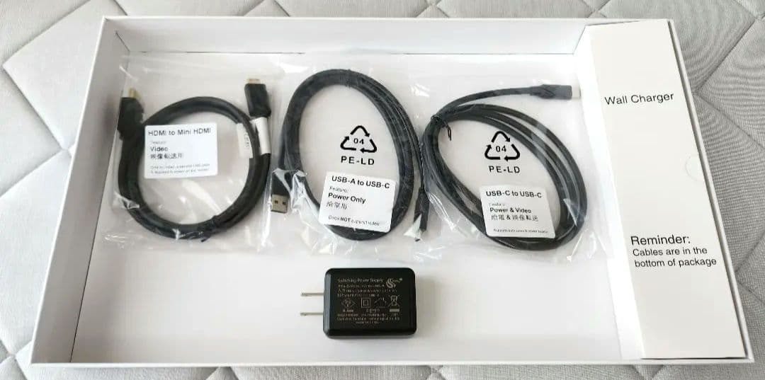 kksmart ポータブルモニター 13.3インチ