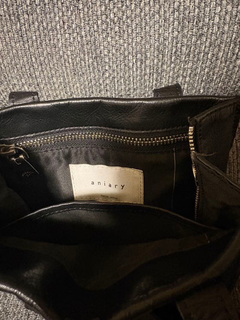 aniary 黒 レザー トートバッグ 牛皮