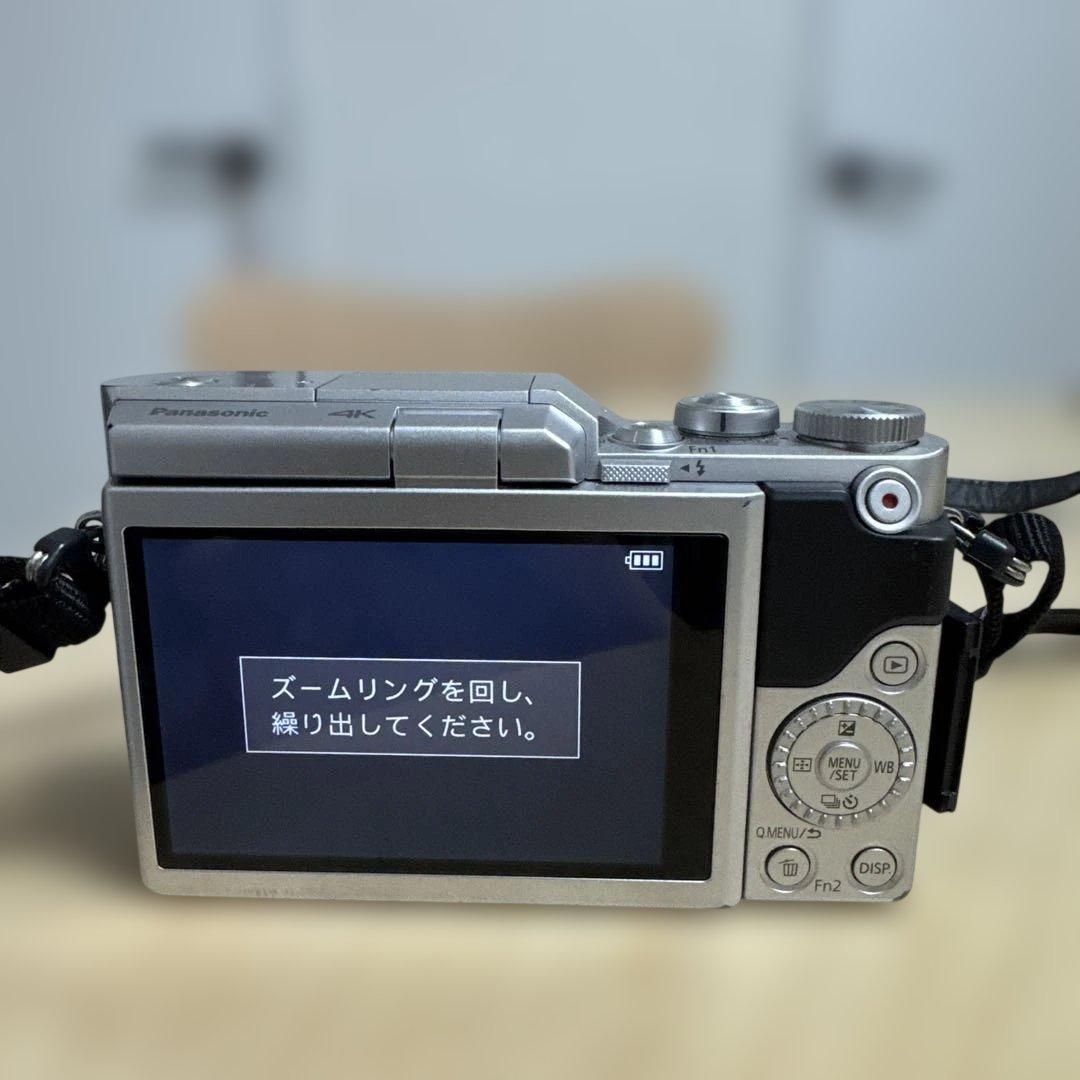 Panasonic ミラーレスカメラ　DC-GF9