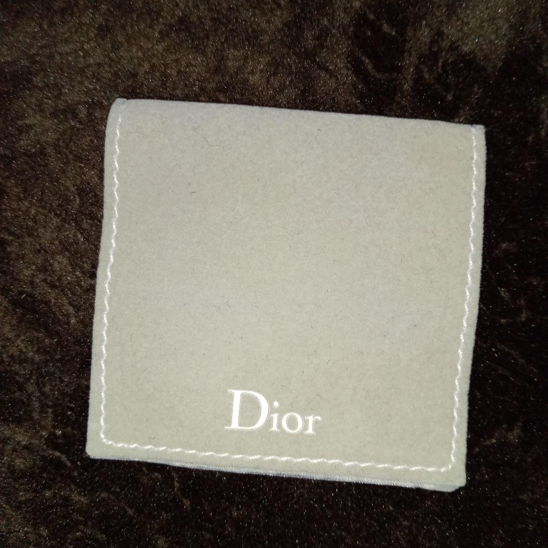 ぼっちゃろ Christian Diorロゴ入チャームピアス(片耳用)＆袋