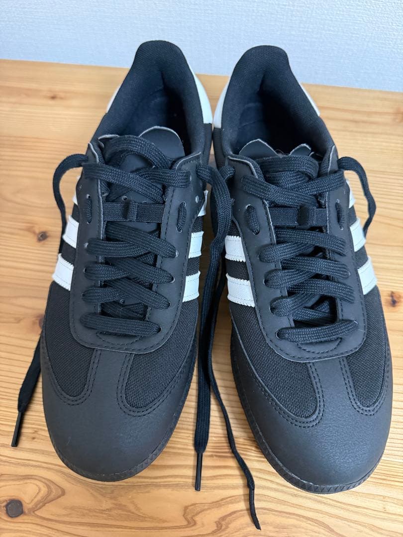 ウェア adidas VELOSAMBA MADE WITH NATURE 25.5