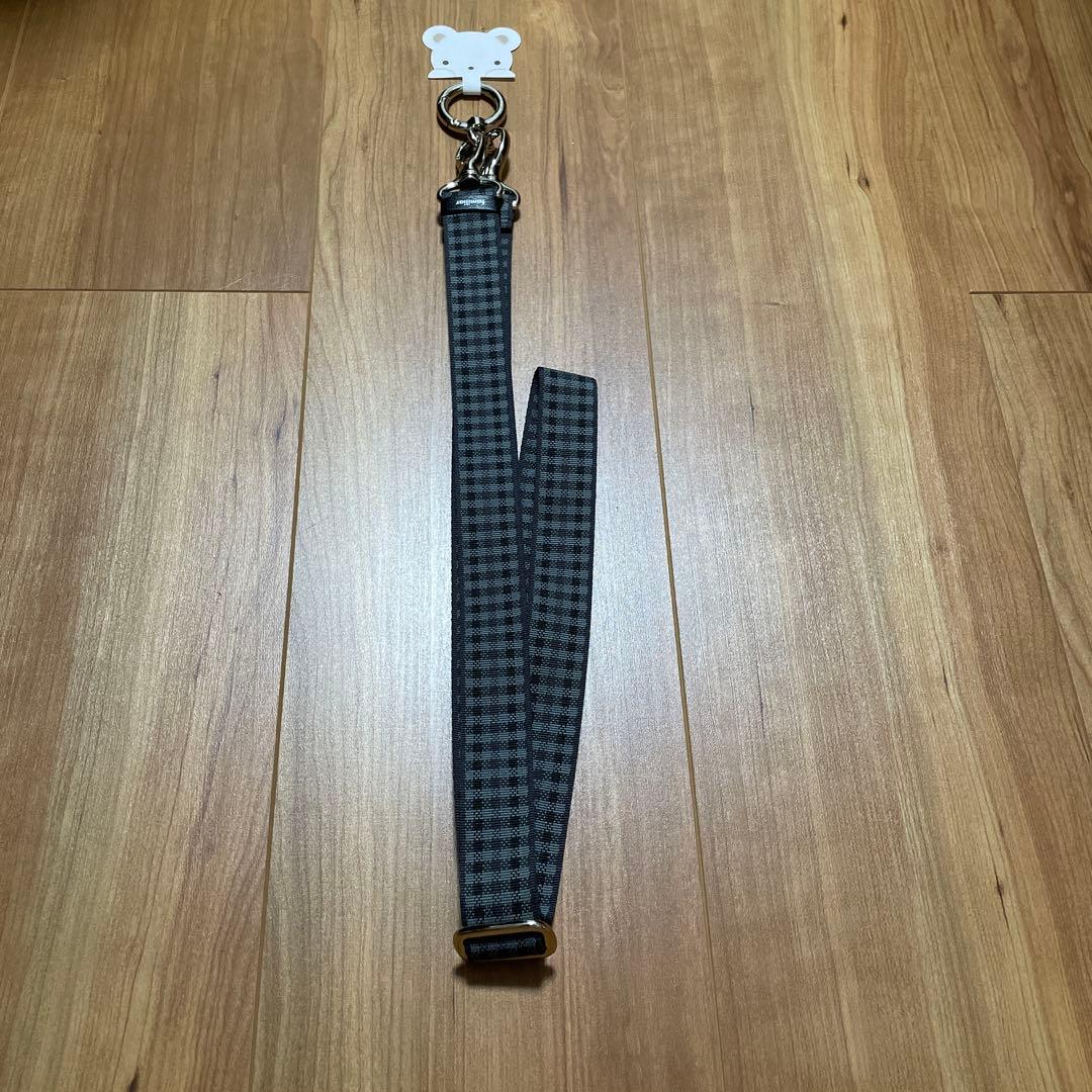 ファミリア　ショルダーストラップ　黒系ファミリアチェック