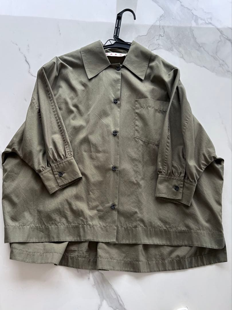 MARNI オリーブグリーン ボタンアップシャツ