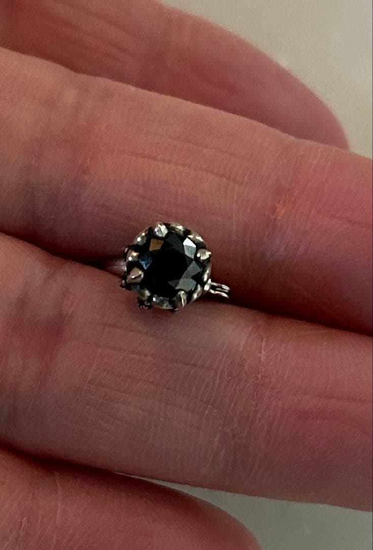 ジャスティンデイビス　シングルピアス