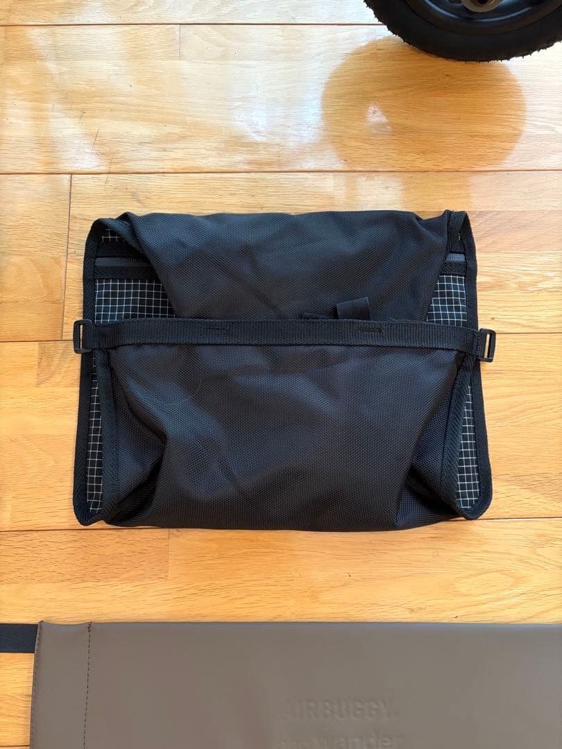 かな　AIRBUGGY×and wander DOME3