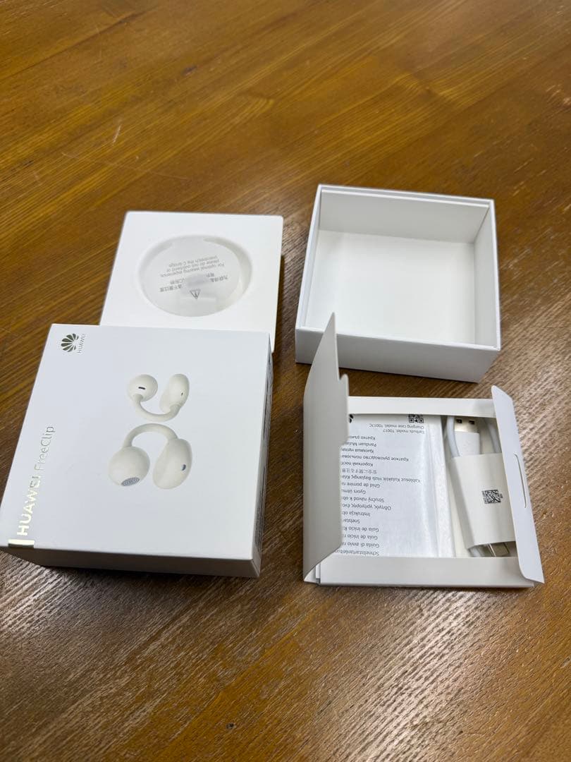 HUAWEI ハーウェイ FreeClip 箱付属物あり