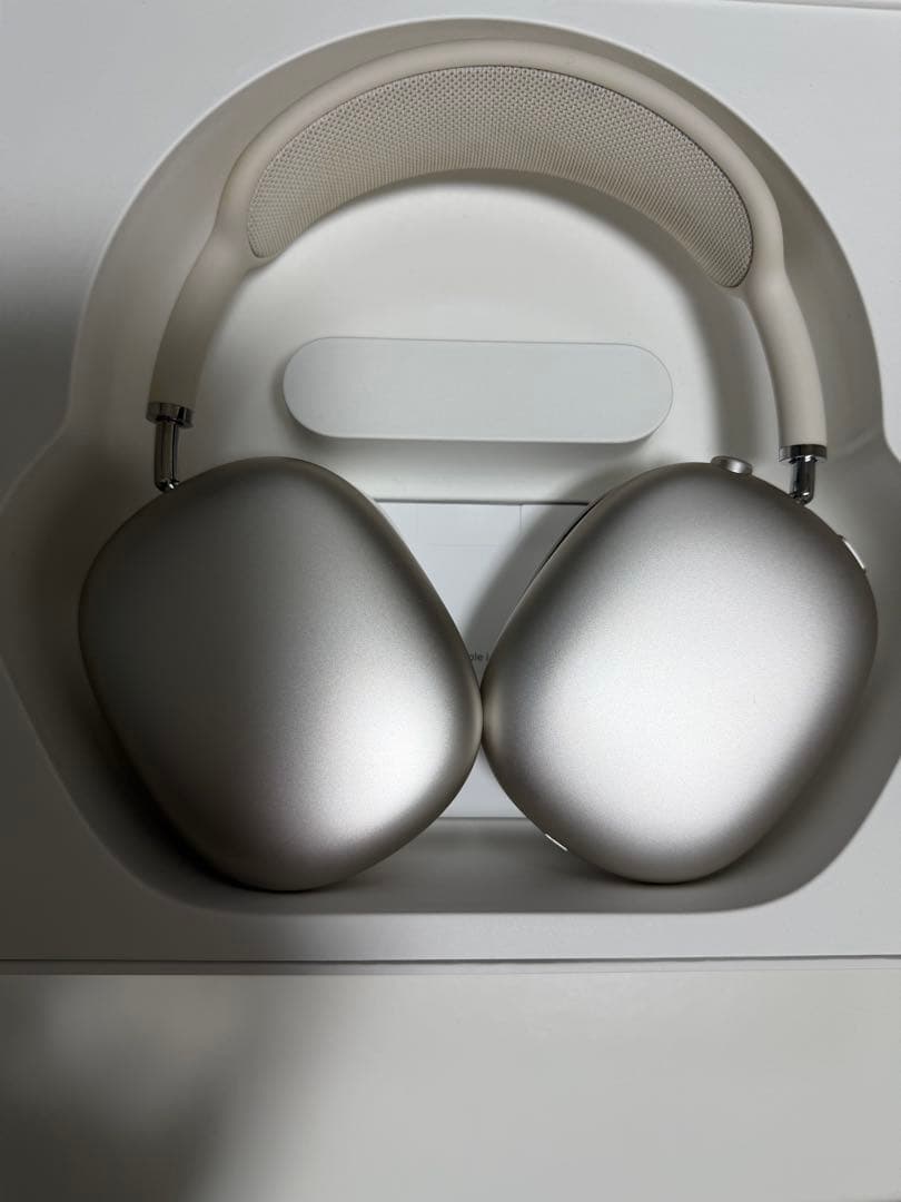 AirPods Max スターライト