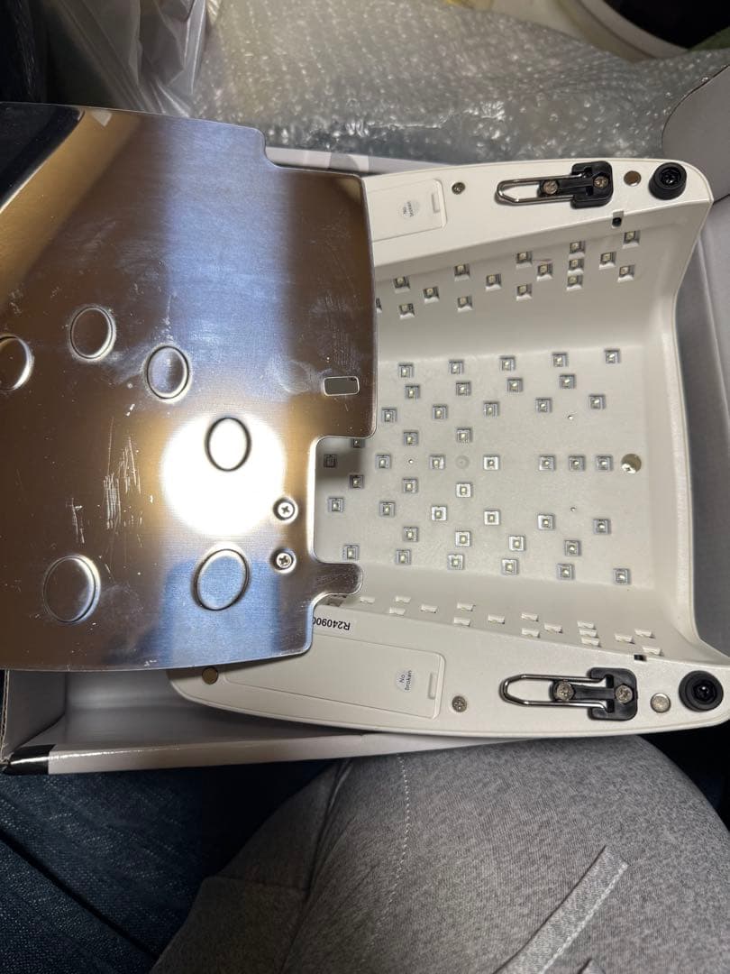 ココイスト LE BLANC(ルブラン) コードレスLED&UVライト36W