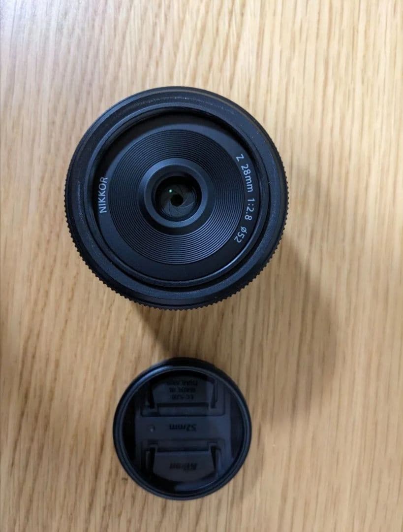 NIKKOR 28mm f/2.8 レンズ UV フィルター付き