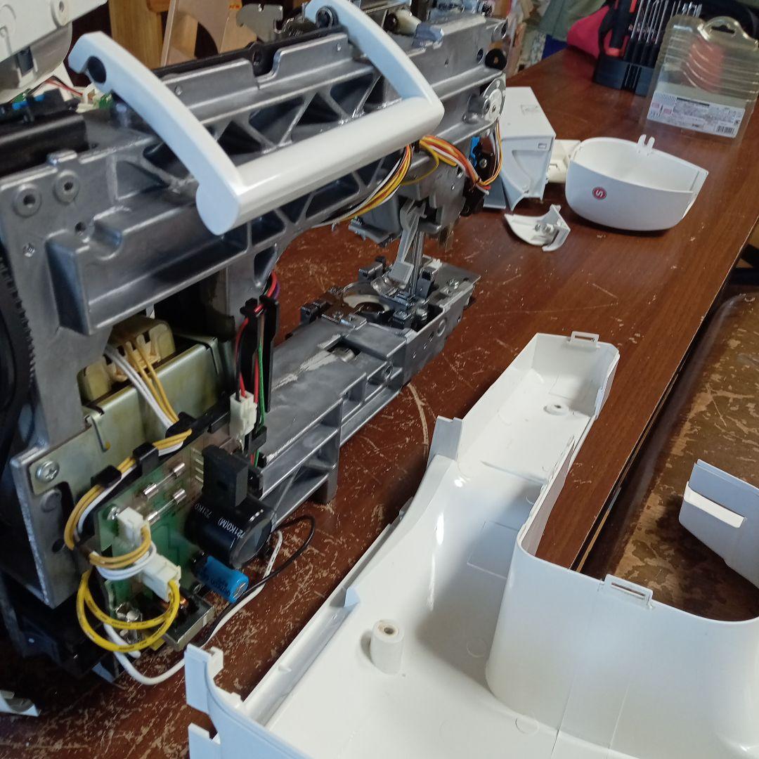 シンガーコンピュータミシン本体　モナミ　分解整備済み　美品　自動糸切り