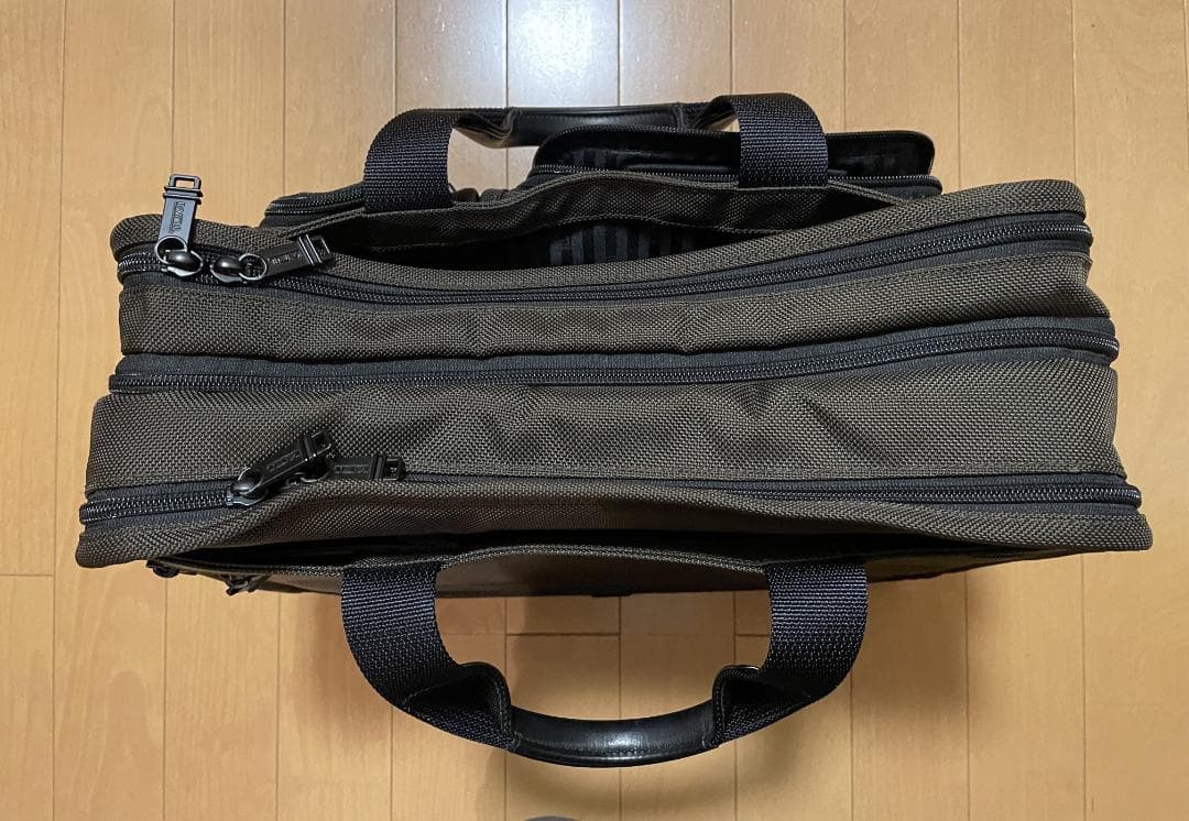 TUMI エクスパンダブル　ブリーフ　ブラウン 26141Ｂ4