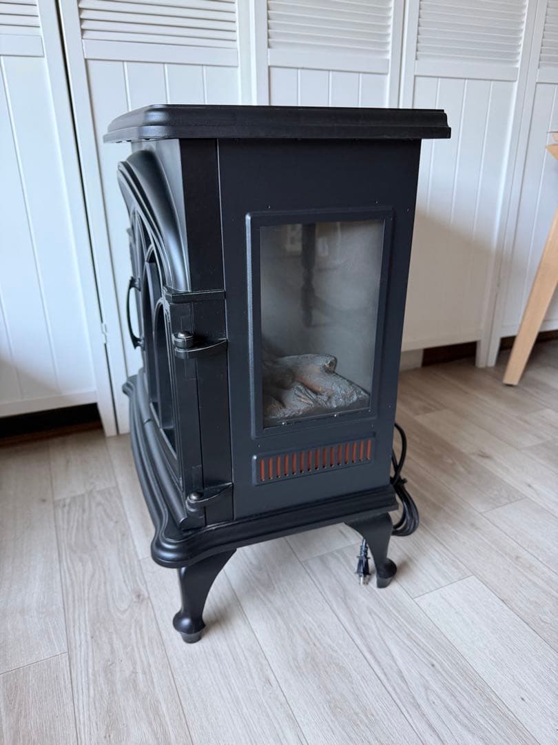 美品 ワイド暖炉型ファンヒーター 2018年 BLT-999B-3-BK ニトリ