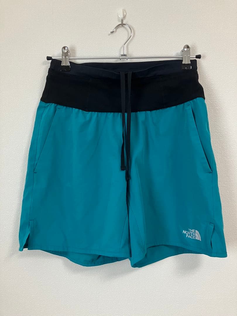 ランニングウェア　セット　エンデュリスレーシングショーツ　Tシャツ