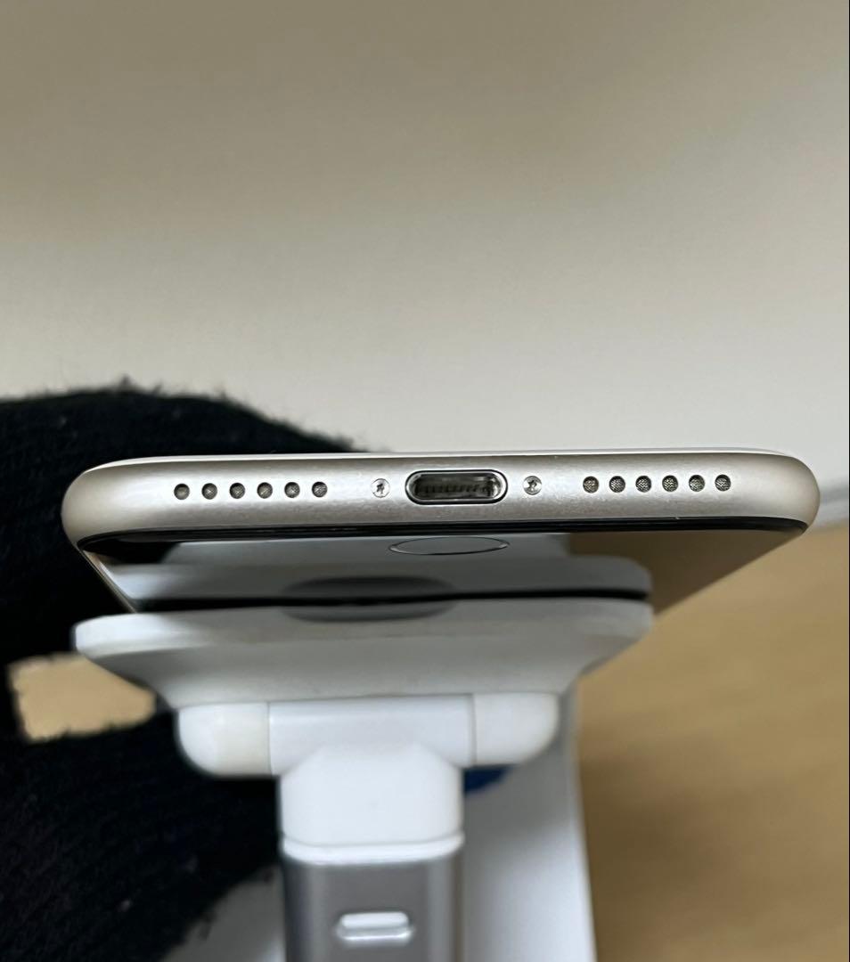 Apple iPhone SE (第3世代) ホワイト 256GB SIMフリー